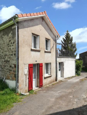 Maison confortable à Vergezac avec terrasse
